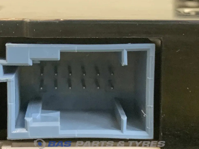 Volvo FH3 Instrumentenpaneel Volvo 21589170 - Dasbor untuk Truk: gambar 3 Volvo FH3 Instrumentenpaneel Volvo 21589170 - Dasbor untuk Truk: gambar 3