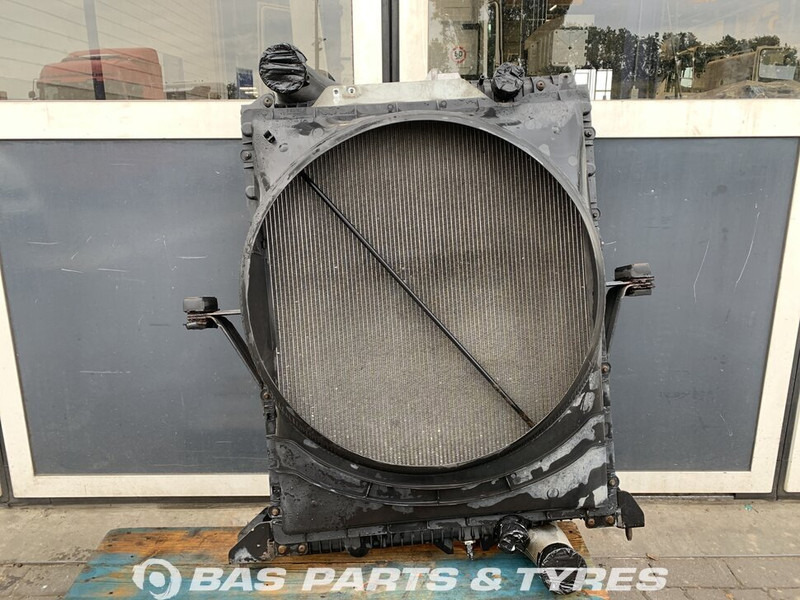 Volvo FM3 - Radiator untuk Truk: gambar 1 Volvo FM3 - Radiator untuk Truk: gambar 1