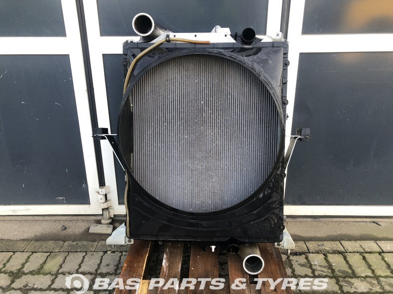 Volvo FM3 - Radiator untuk Truk: gambar 1 Volvo FM3 - Radiator untuk Truk: gambar 1