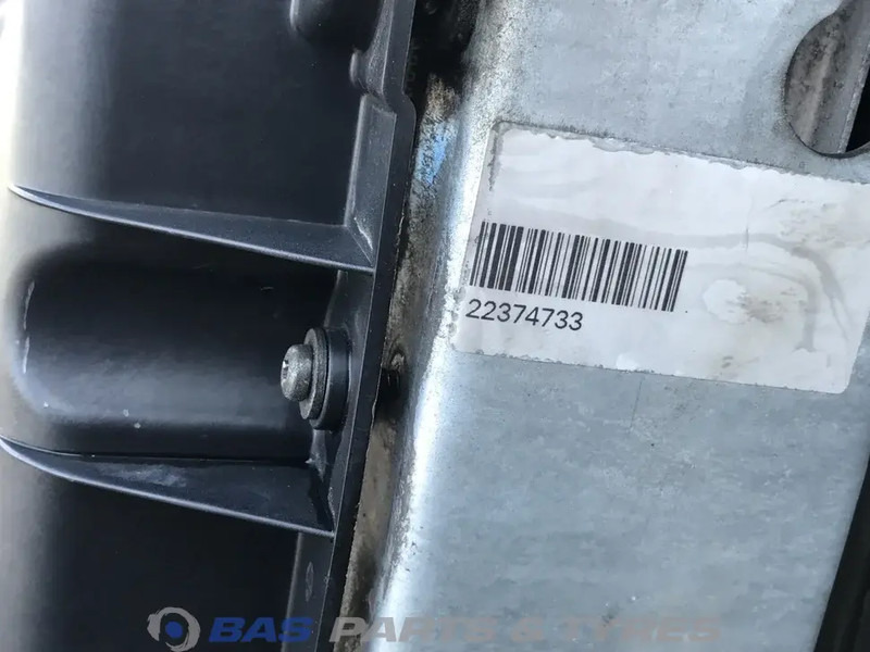 Volvo FM4 - Radiator untuk Truk: gambar 3 Volvo FM4 - Radiator untuk Truk: gambar 3