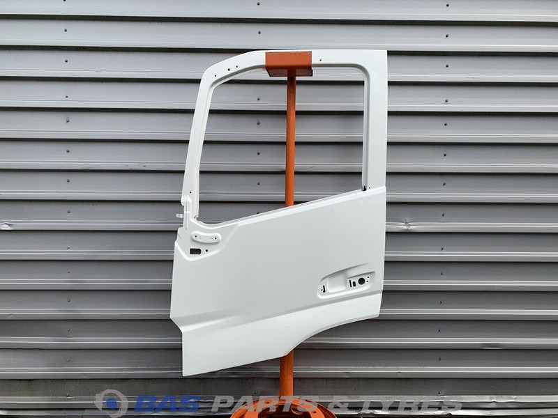 Volvo FM5 - Pintu dan bagian untuk Truk: gambar 1 Volvo FM5 - Pintu dan bagian untuk Truk: gambar 1