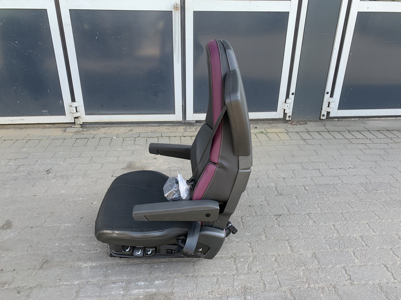 Volvo FM5 - Tempat duduk untuk Truk: gambar 2 Volvo FM5 - Tempat duduk untuk Truk: gambar 2