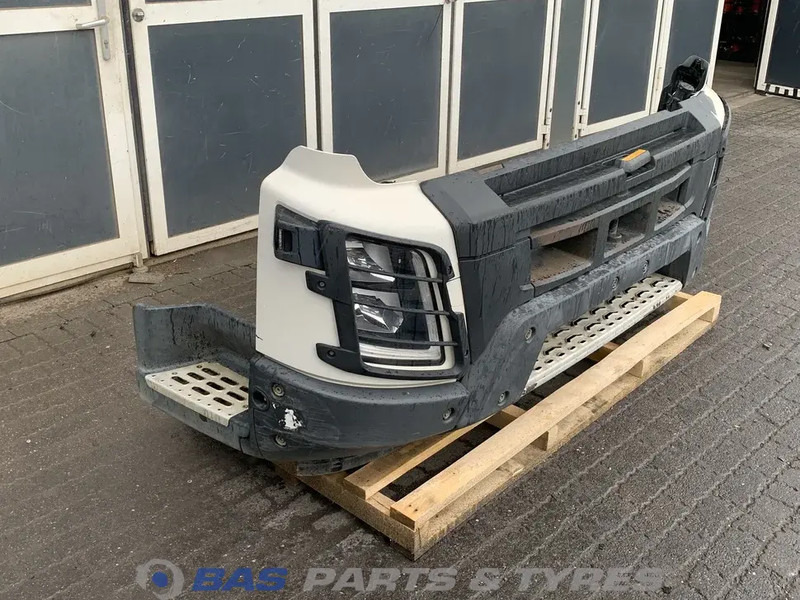 Volvo FMX Euro 6 - Bumper untuk Truk: gambar 3 Volvo FMX Euro 6 - Bumper untuk Truk: gambar 3