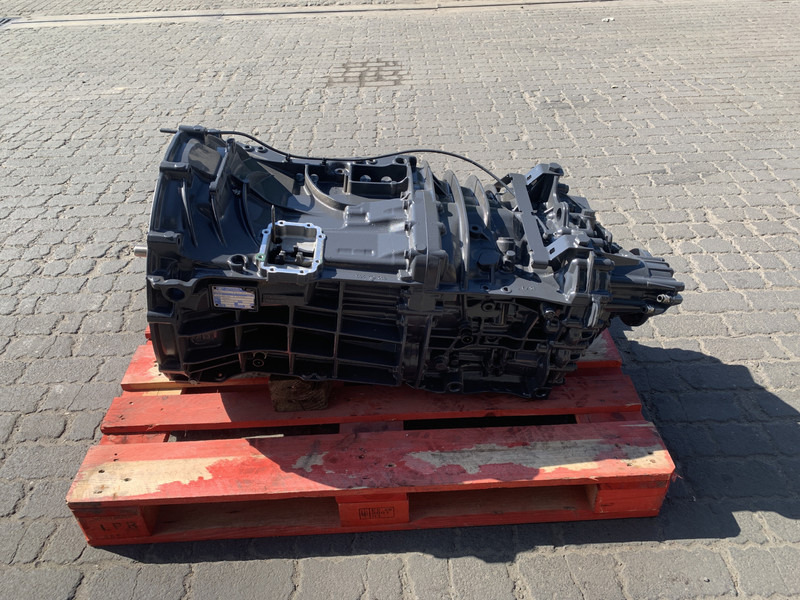 ZF XF105 - Gearbox untuk Truk: gambar 1 ZF XF105 - Gearbox untuk Truk: gambar 1