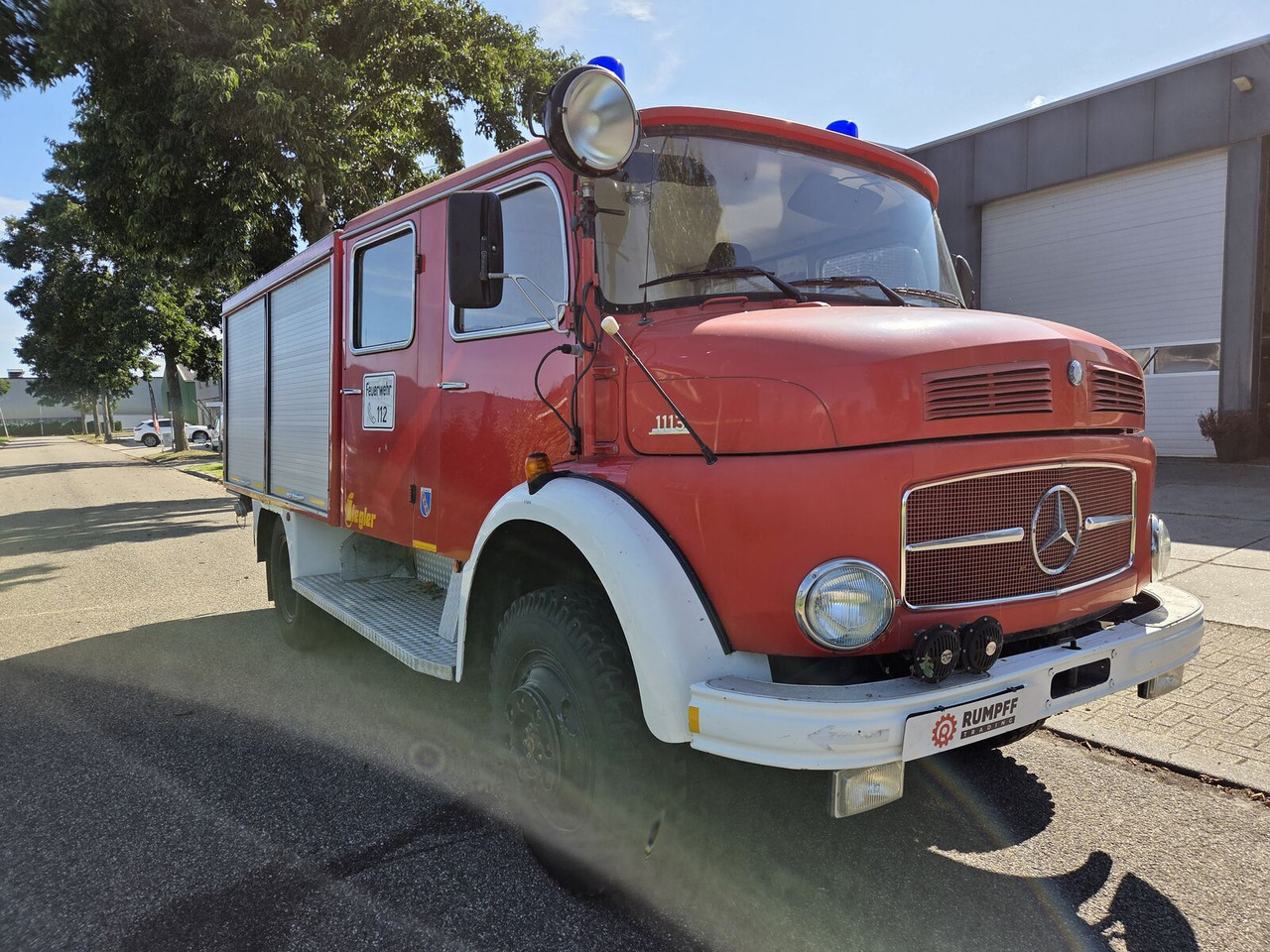 Mercedes-Benz LAF 1113 B 4X4 Turbo Diesel (170 PK) brandweerwagen - Truk pemadam kebakaran: gambar 4 Mercedes-Benz LAF 1113 B 4X4 Turbo Diesel (170 PK) brandweerwagen - Truk pemadam kebakaran: gambar 4