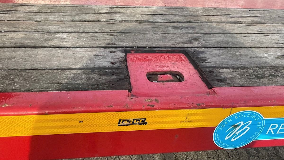 HRD SPTM3N - Semi-trailer flatbed: gambar 3 HRD SPTM3N - Semi-trailer flatbed: gambar 3