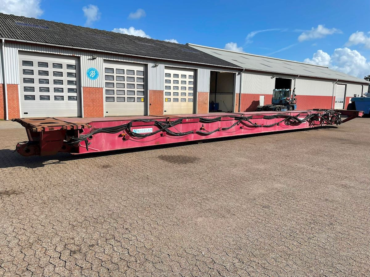 Nicolas - Semi-trailer low bed: gambar 1 Nicolas - Semi-trailer low bed: gambar 1