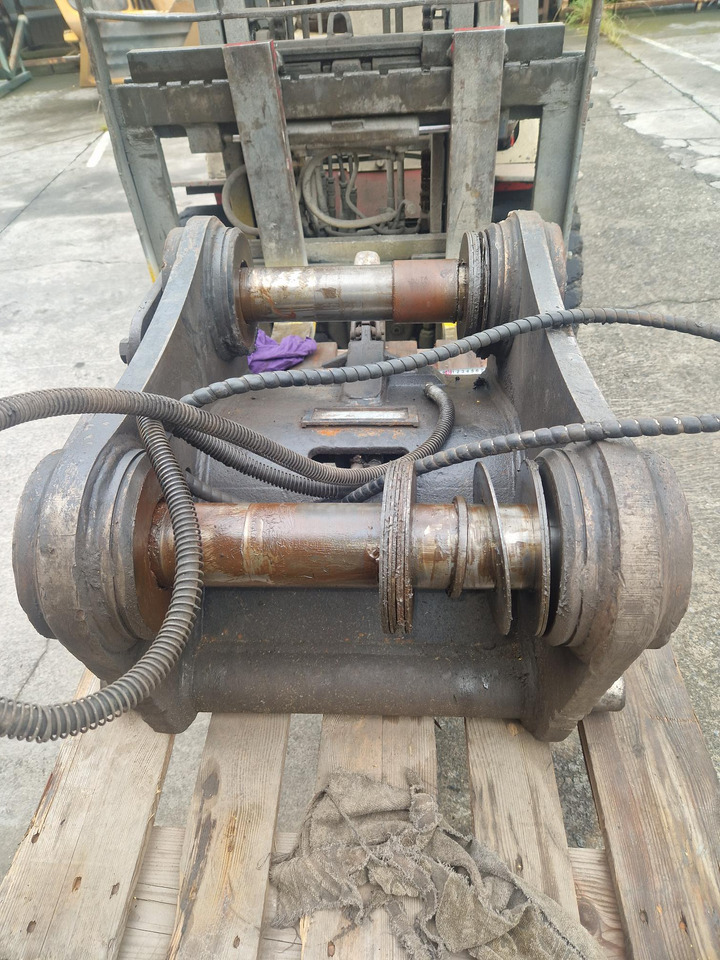 ENGANCHE RAPIDO HIDRAULICO CAT CW40 - Skrup cepat untuk Peralatan konstruksi: gambar 3 ENGANCHE RAPIDO HIDRAULICO CAT CW40 - Skrup cepat untuk Peralatan konstruksi: gambar 3