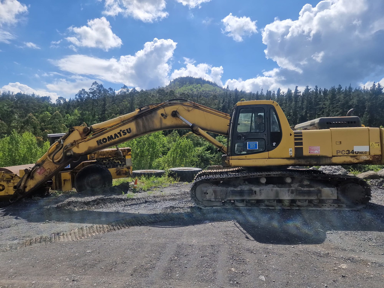 KOMATSU PC 340.6 - Ekskavator perayap: gambar 1 KOMATSU PC 340.6 - Ekskavator perayap: gambar 1
