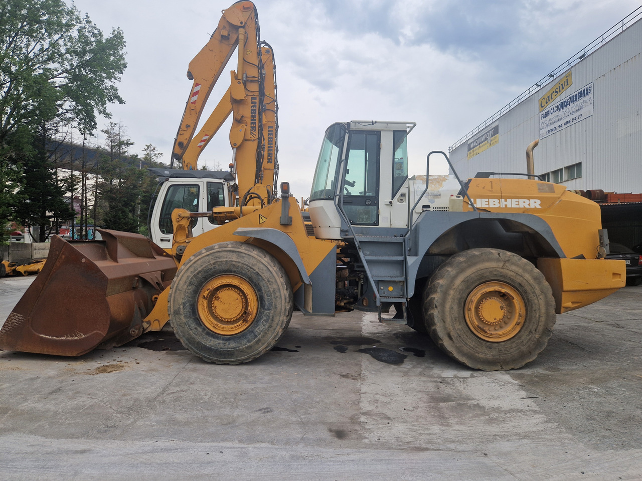 LIEBHERR L564 N/S: 4620899 (2001) - Wheel loader: gambar 1 LIEBHERR L564 N/S: 4620899 (2001) - Wheel loader: gambar 1