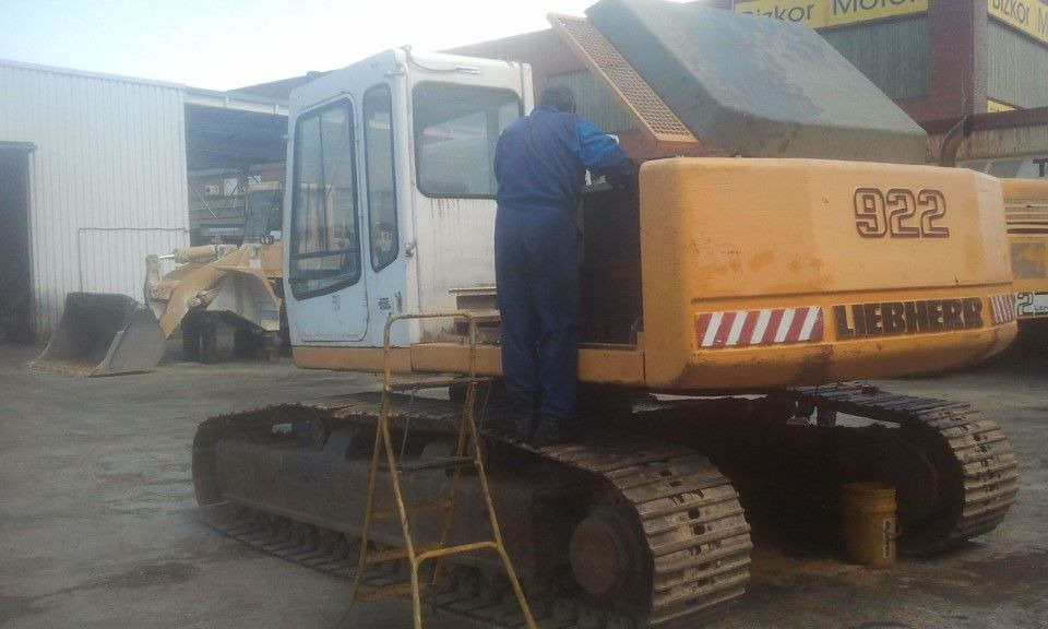 LIEBHERR R922LI S/N: 480-0240 - Ekskavator perayap: gambar 3 LIEBHERR R922LI S/N: 480-0240 - Ekskavator perayap: gambar 3