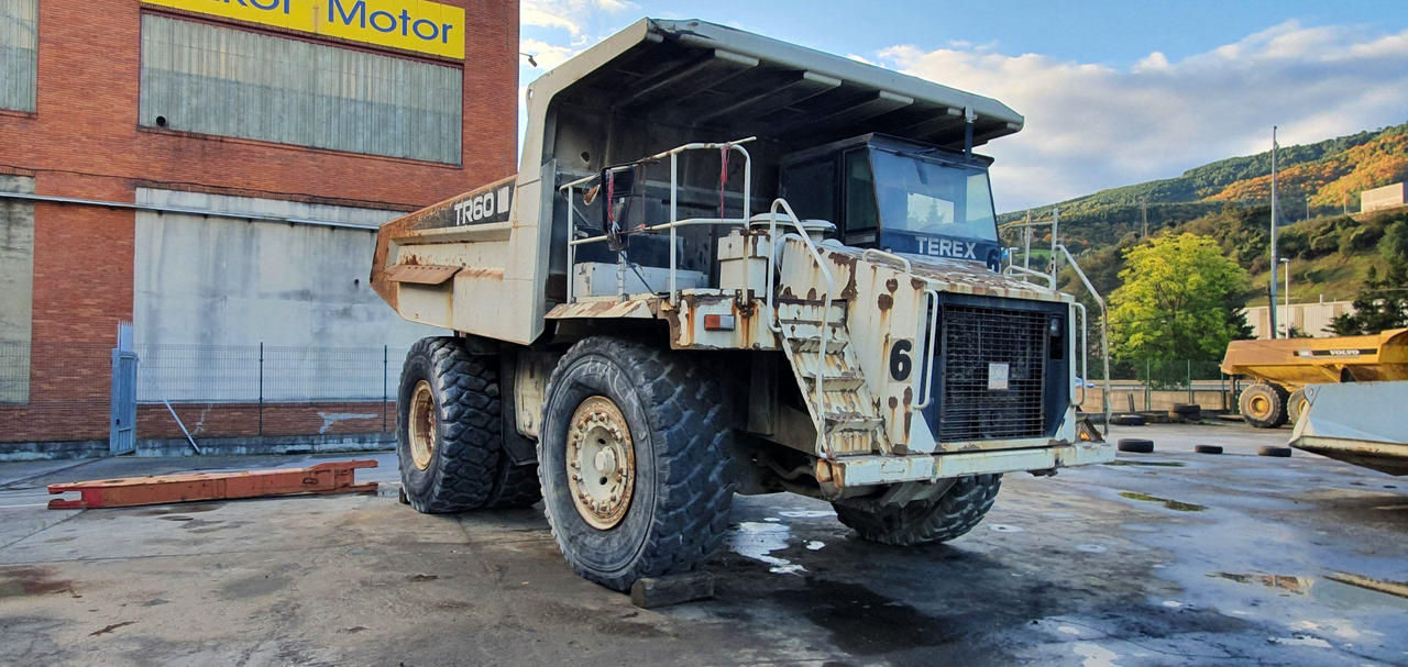 TEREX TR60 - Truk batu/ Dumper iebes: gambar 3 TEREX TR60 - Truk batu/ Dumper iebes: gambar 3