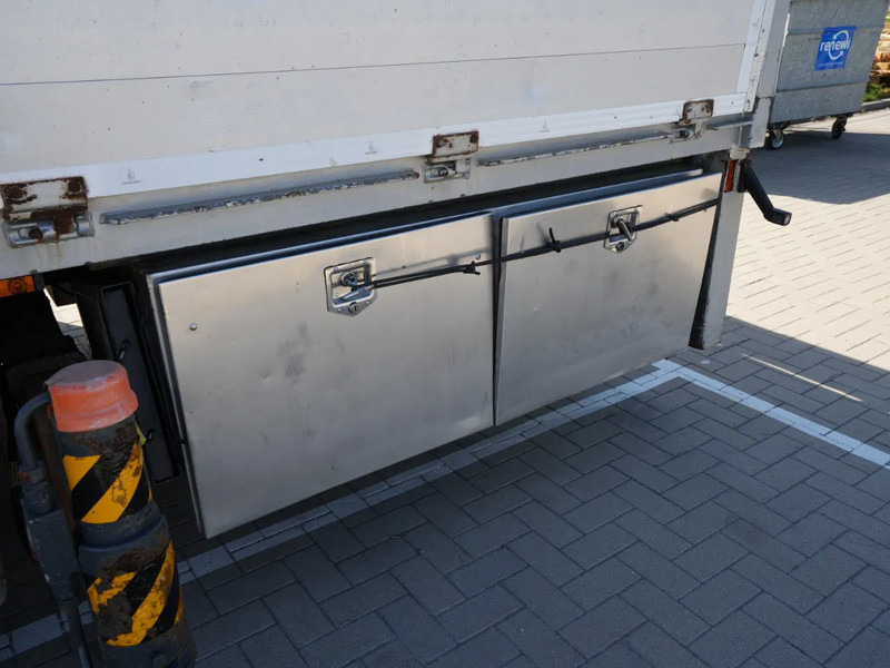 Truk derek DAF CF 85 FAN Kraanwagen met bak, 47 t. HMF kraan: gambar 6