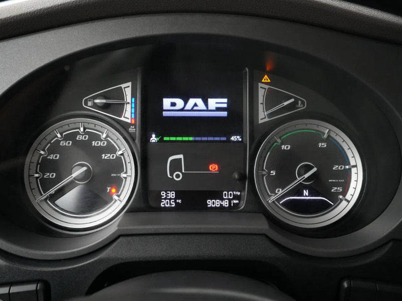 Tractor head DAF XF 480 FT, Super Space Cab: gambar 19 Tractor head DAF XF 480 FT, Super Space Cab: gambar 19