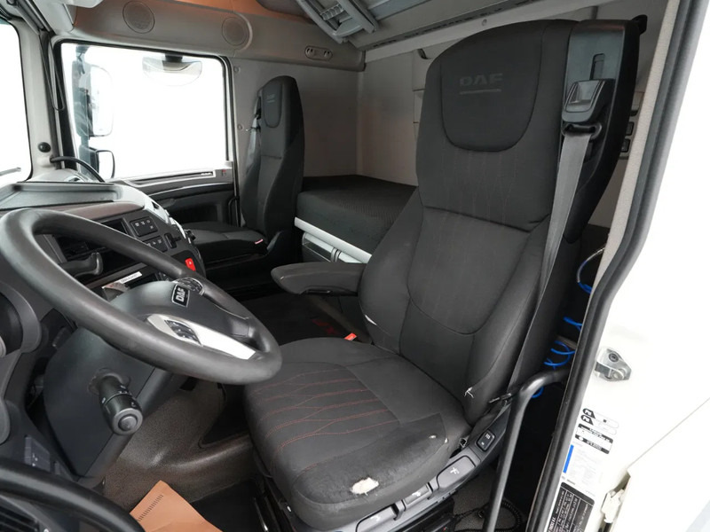 Tractor head DAF XF 480 FT, Super Space Cab: gambar 13 Tractor head DAF XF 480 FT, Super Space Cab: gambar 13