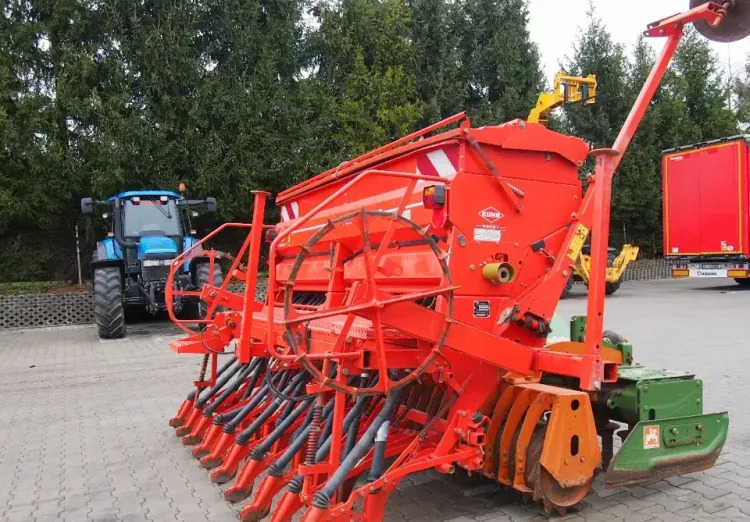 Agregat uprawowo-siewny Kuhn KE303 i INTEGRA 3000 2009 Agrebat uprawowo siewny, brona aktywna AMAZONE i KUHN - Menggabungkan bor benih: gambar 3 Agregat uprawowo-siewny Kuhn KE303 i INTEGRA 3000 2009 Agrebat uprawowo siewny, brona aktywna AMAZONE i KUHN - Menggabungkan bor benih: gambar 3