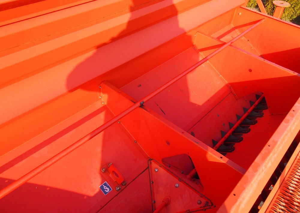 Leasing  Agregat uprawowo-siewny Kuhn Kuhn HRB302D I INTEGRA 3000 2002 Brona wirowa + siewnik KUHN agregat uprawowo-siewny 3m Agregat uprawowo-siewny Kuhn Kuhn HRB302D I INTEGRA 3000 2002 Brona wirowa + siewnik KUHN agregat uprawowo-siewny 3m: gambar 10