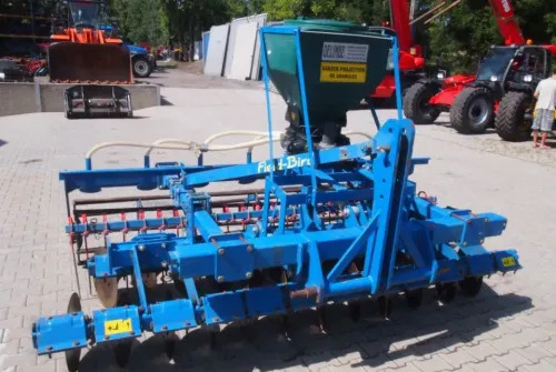 Agregat uprawowo-siewny Rabe Werk 2011 3m brona talerzowa z siewnikiem do poplonów - Menggabungkan bor benih: gambar 2 Agregat uprawowo-siewny Rabe Werk 2011 3m brona talerzowa z siewnikiem do poplonów - Menggabungkan bor benih: gambar 2