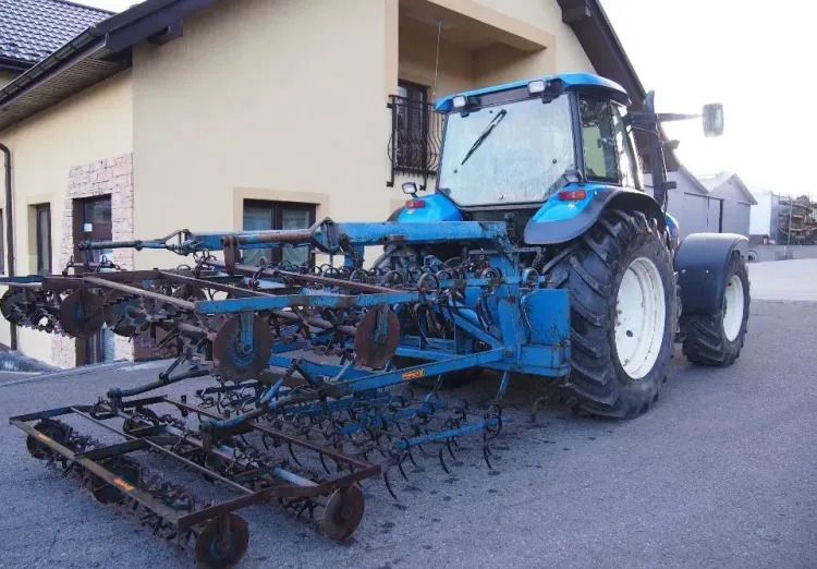 Agregat uprawowy Rabe Werk szerokość robocza 4,7m - Mesin pengolahan tanah: gambar 2 Agregat uprawowy Rabe Werk szerokość robocza 4,7m - Mesin pengolahan tanah: gambar 2