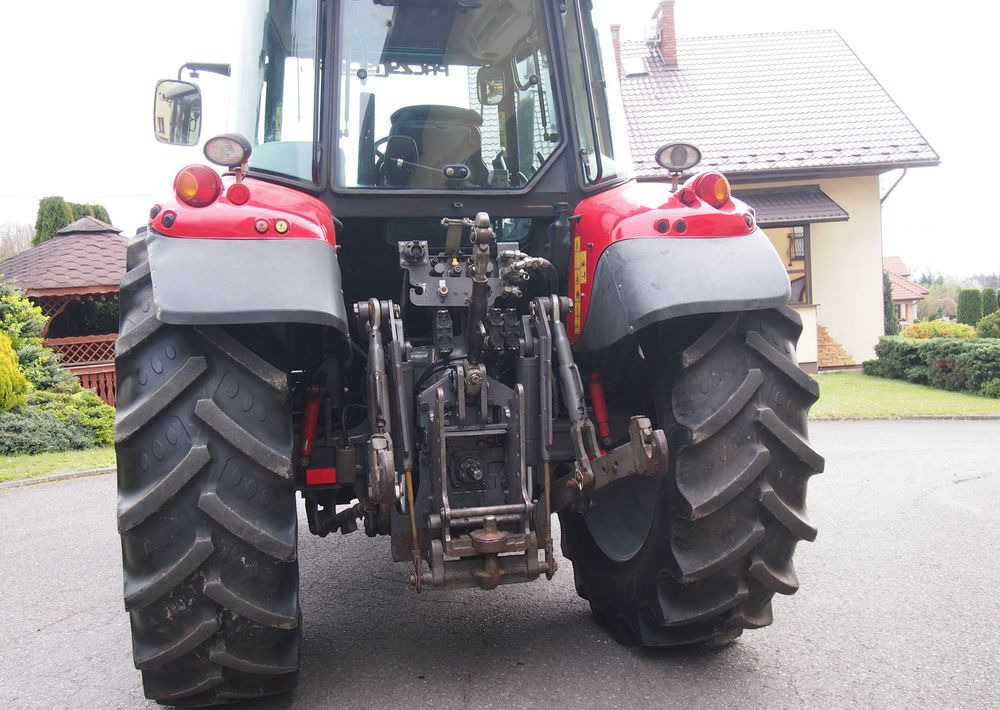 Ciągnik Massey Ferguson MF 6455 Dyna6 2013 Ciągnik Massey Ferguson 6455+TUZ - Traktor: gambar 5 Ciągnik Massey Ferguson MF 6455 Dyna6 2013 Ciągnik Massey Ferguson 6455+TUZ - Traktor: gambar 5
