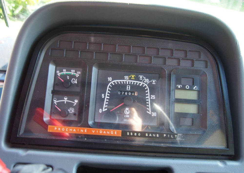 Traktor Ciągnik New Holland NH M 135 1998 NEW HOLLAND TM M135: gambar 15