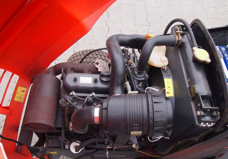 Kosiarka traktorek Kubota G2160 diesel 2004 Kosiarka traktorek KUBOTA - Mesin pemotong rumput: gambar 5 Kosiarka traktorek Kubota G2160 diesel 2004 Kosiarka traktorek KUBOTA - Mesin pemotong rumput: gambar 5