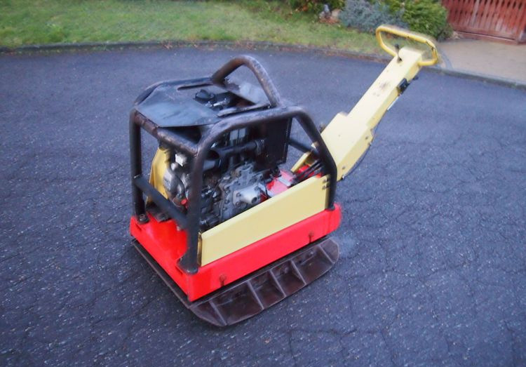 Ubijarka Dynapac Dynapac lg500 2010 Zagęszczarka Dynapac LG500 - Pelat getar: gambar 1 Ubijarka Dynapac Dynapac lg500 2010 Zagęszczarka Dynapac LG500 - Pelat getar: gambar 1