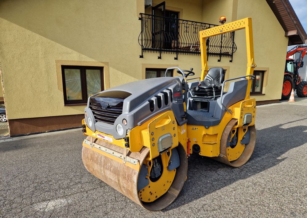 Walec Hamm HD14VV 2014 Walec HAMM HD 14VV silnik KUBOTA - Roller: gambar 1 Walec Hamm HD14VV 2014 Walec HAMM HD 14VV silnik KUBOTA - Roller: gambar 1