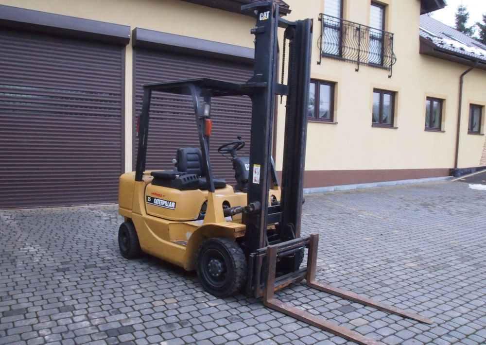 Wózek widłowy Catepillar DP25K 2002 DUPLEX - Forklift diesel: gambar 3 Wózek widłowy Catepillar DP25K 2002 DUPLEX - Forklift diesel: gambar 3