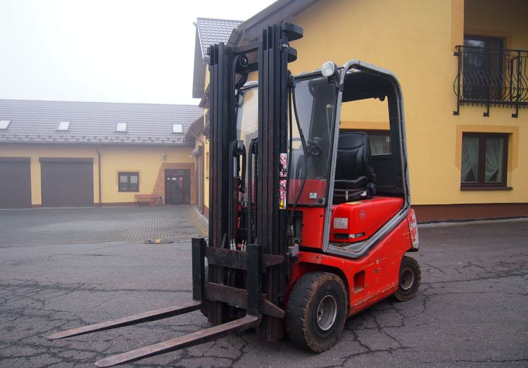 Wózek widłowy Toyota 8f 2011 TRIPLEX - Forklift LPG: gambar 2 Wózek widłowy Toyota 8f 2011 TRIPLEX - Forklift LPG: gambar 2