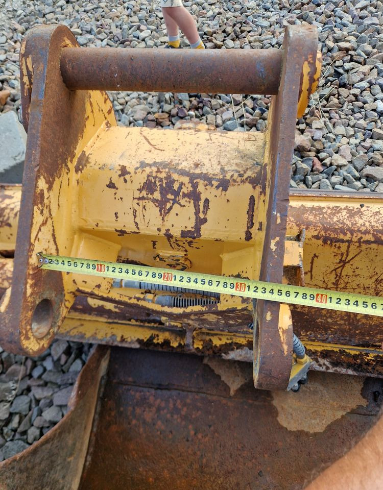 Wyposażenie Liebherr Liebherr 1500 2010 Łyżka skarpowa hydrauliczna 150 - Ember ekskavator: gambar 4 Wyposażenie Liebherr Liebherr 1500 2010 Łyżka skarpowa hydrauliczna 150 - Ember ekskavator: gambar 4