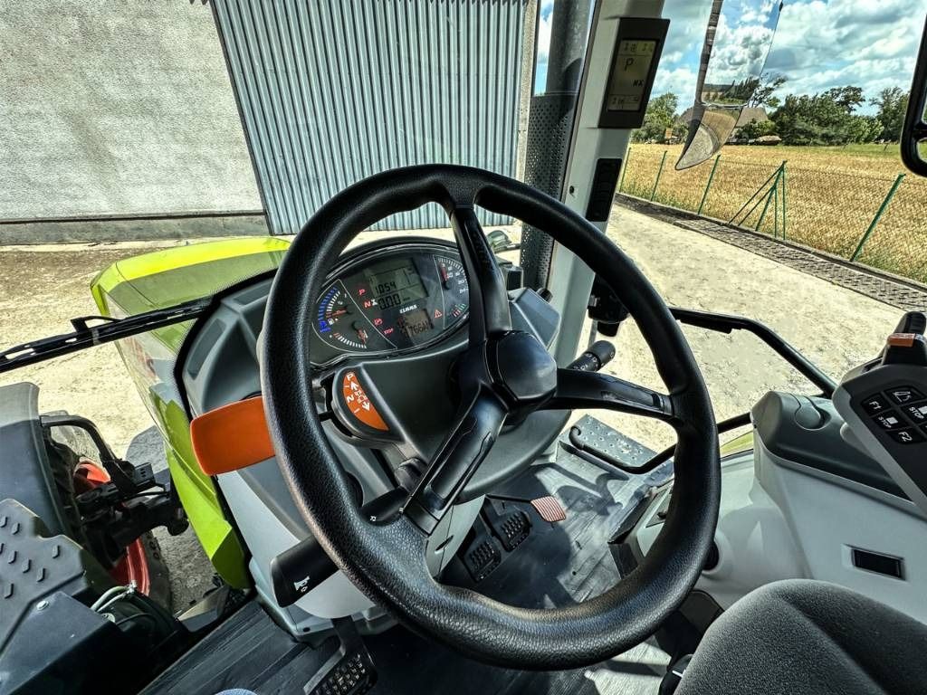 Claas Arion 610 - Traktor: gambar 3 Claas Arion 610 - Traktor: gambar 3