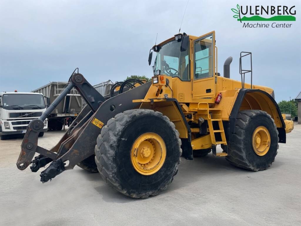 Volvo L 180 E - Wheel loader: gambar 1 Volvo L 180 E - Wheel loader: gambar 1
