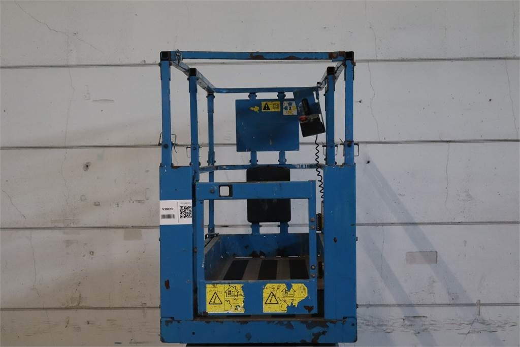 Scissor lifts Genie GS2032: gambar 10