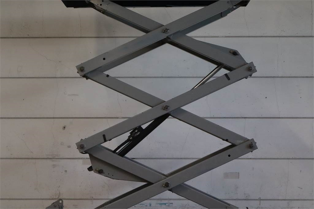 Scissor lifts Genie GS2032: gambar 7