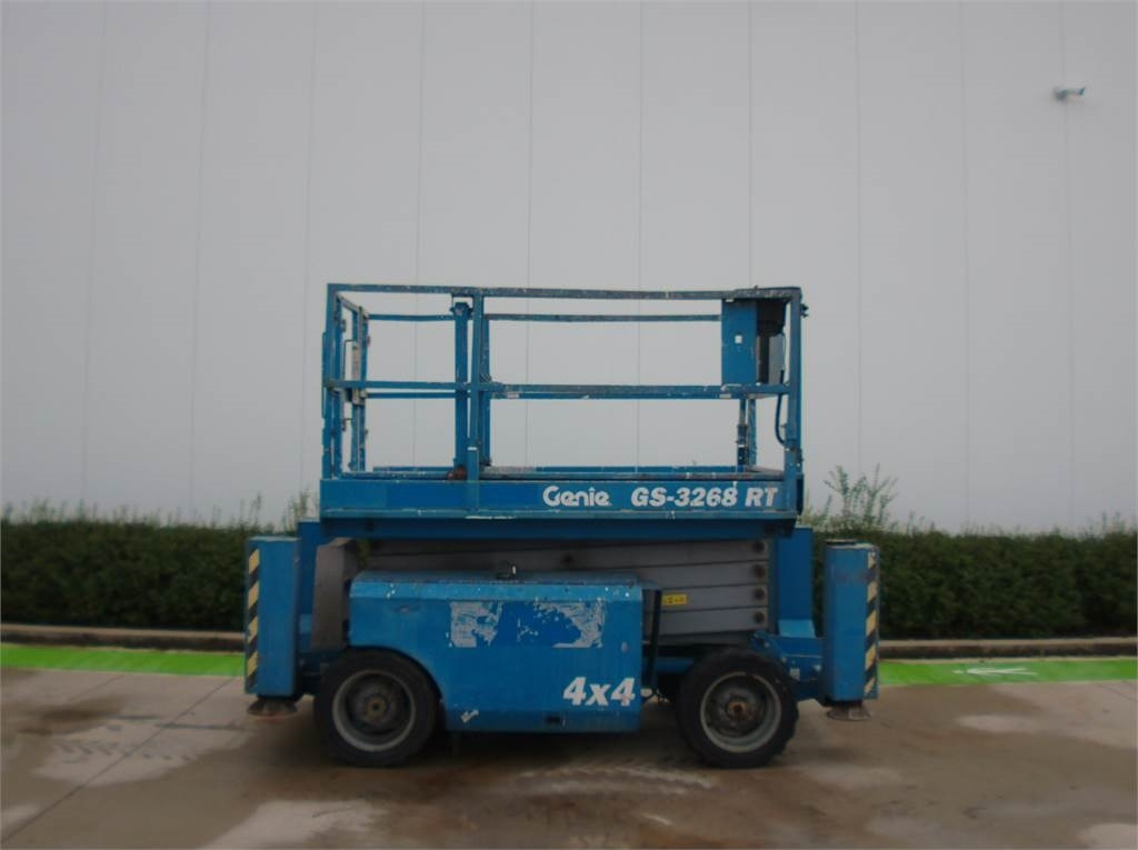 Genie GS3268RT - Scissor lifts: gambar 1 Genie GS3268RT - Scissor lifts: gambar 1