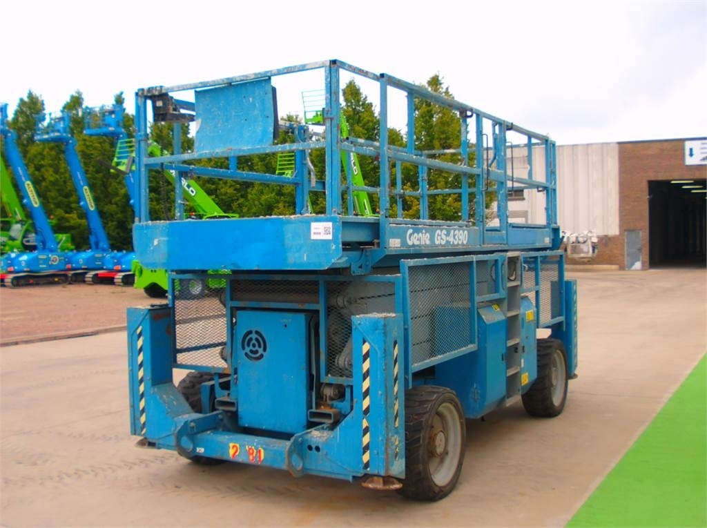 Genie GS4390RT - Scissor lifts: gambar 4 Genie GS4390RT - Scissor lifts: gambar 4