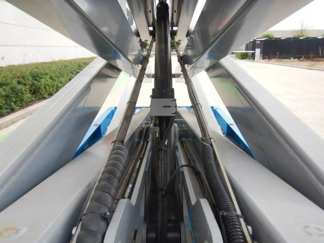 Scissor lifts Genie GS4655: gambar 8