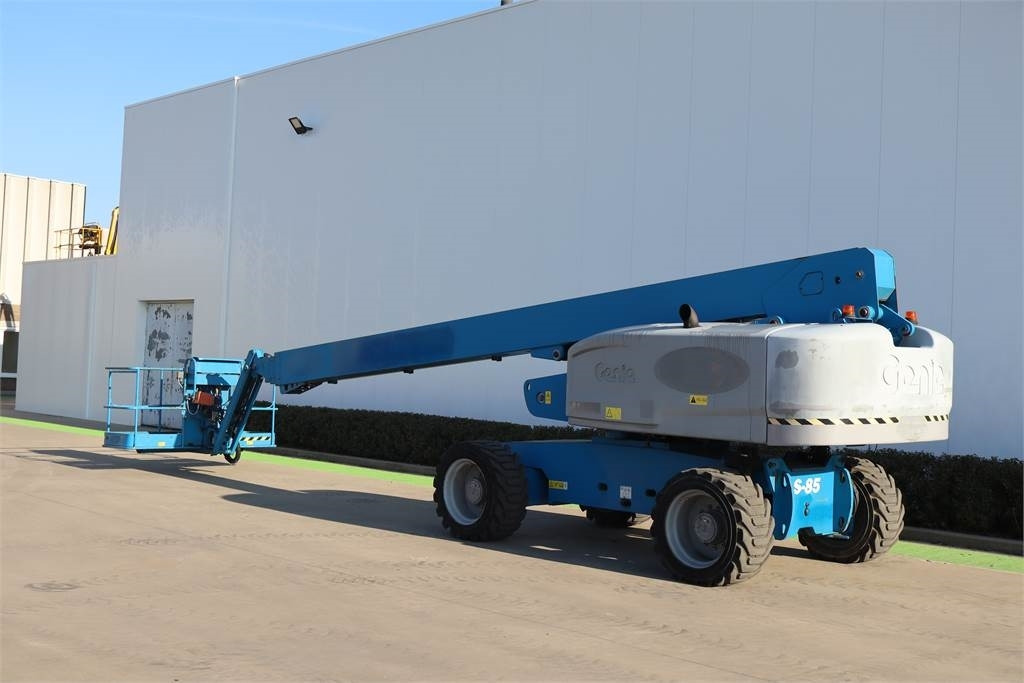Genie S85 - Boom teleskopik: gambar 3 Genie S85 - Boom teleskopik: gambar 3
