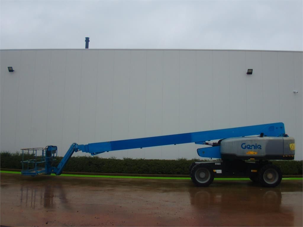 Genie S85 - Boom teleskopik: gambar 1 Genie S85 - Boom teleskopik: gambar 1