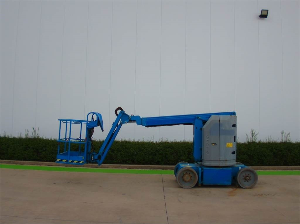 Genie Z30-20N - Boom artikulasi: gambar 1 Genie Z30-20N - Boom artikulasi: gambar 1