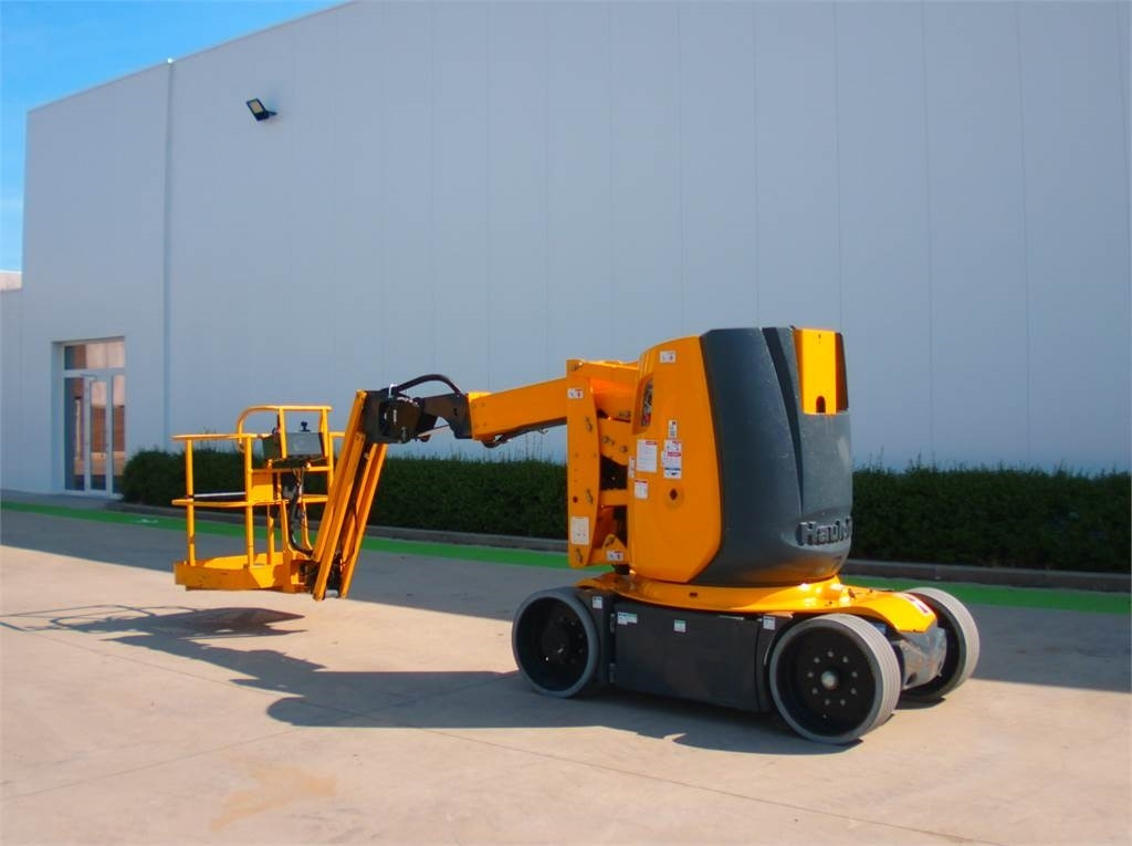 Haulotte HA12CJ+ - Boom artikulasi: gambar 3 Haulotte HA12CJ+ - Boom artikulasi: gambar 3