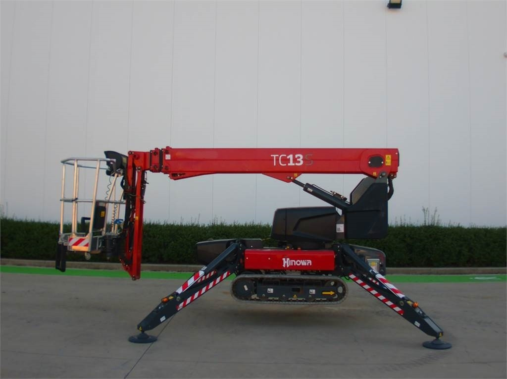 Hinowa TC13S - Boom teleskopik, Spider lift: gambar 1 Hinowa TC13S - Boom teleskopik, Spider lift: gambar 1
