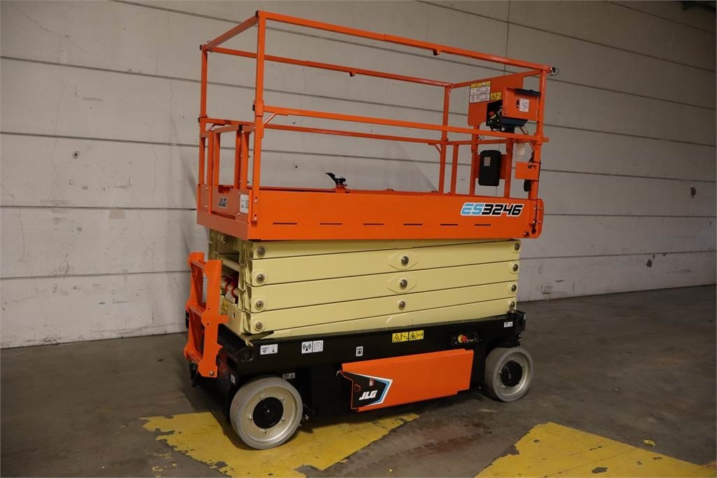 JLG ES3246 - Scissor lifts: gambar 2 JLG ES3246 - Scissor lifts: gambar 2
