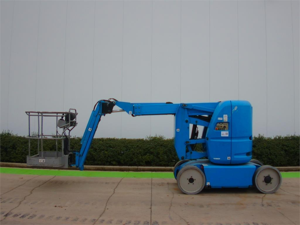 Manitou 120AETJC - Boom artikulasi: gambar 1 Manitou 120AETJC - Boom artikulasi: gambar 1