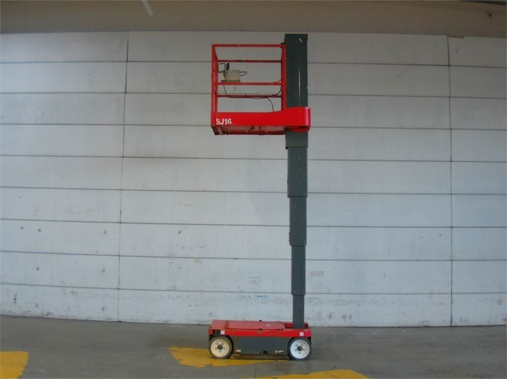 SkyJack SJ16 - Lift tiang vertikal: gambar 5 SkyJack SJ16 - Lift tiang vertikal: gambar 5