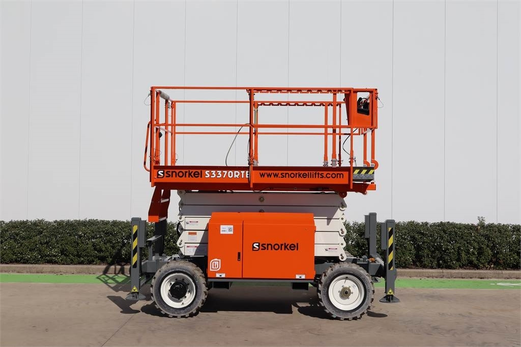 Snorkel S3370RTE - Scissor lifts: gambar 1 Snorkel S3370RTE - Scissor lifts: gambar 1