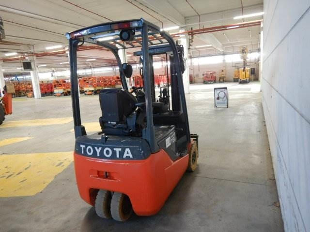 Toyota 8FBEK16T - Forklift listrik: gambar 4 Toyota 8FBEK16T - Forklift listrik: gambar 4