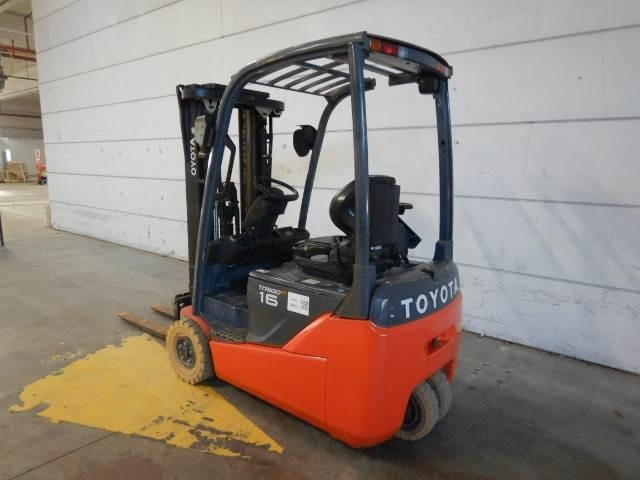 Toyota 8FBEK16T - Forklift listrik: gambar 3 Toyota 8FBEK16T - Forklift listrik: gambar 3