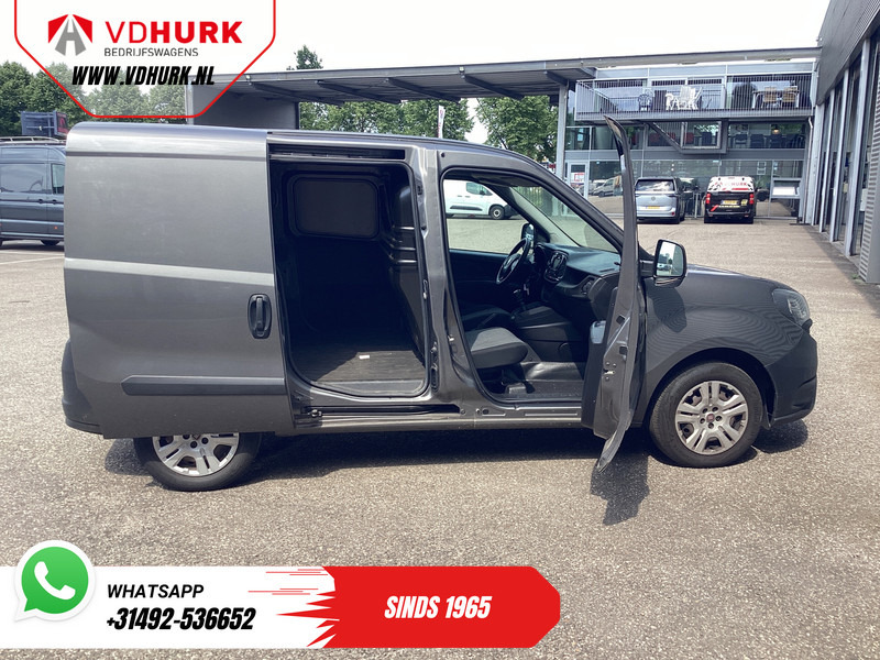 Van kecil Fiat Dobló Cargo 1.6 MJ 105 pk 3Pers./ Airco/ Cruise/ Navi/ Trekhaak: gambar 6